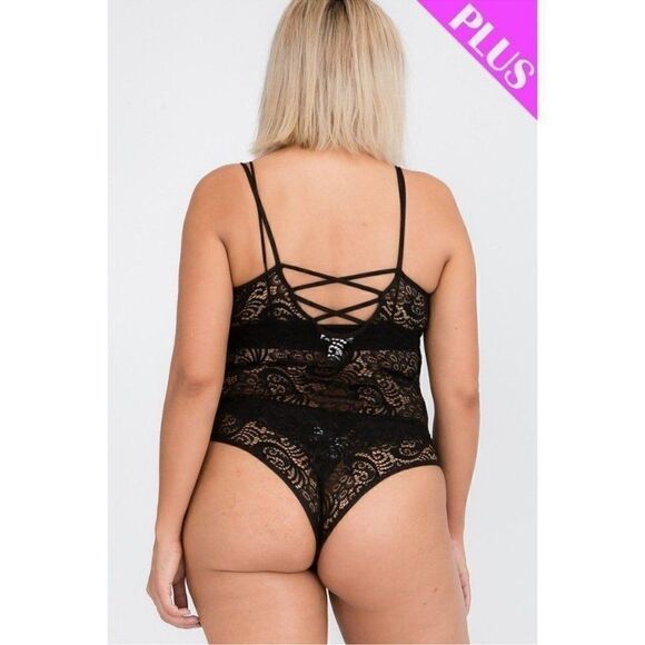 NWT Plus Size Curvy WHITE Lace Cami Bodysuit Criss Cross Open Back- Size 1XL - Picture 2 of 8